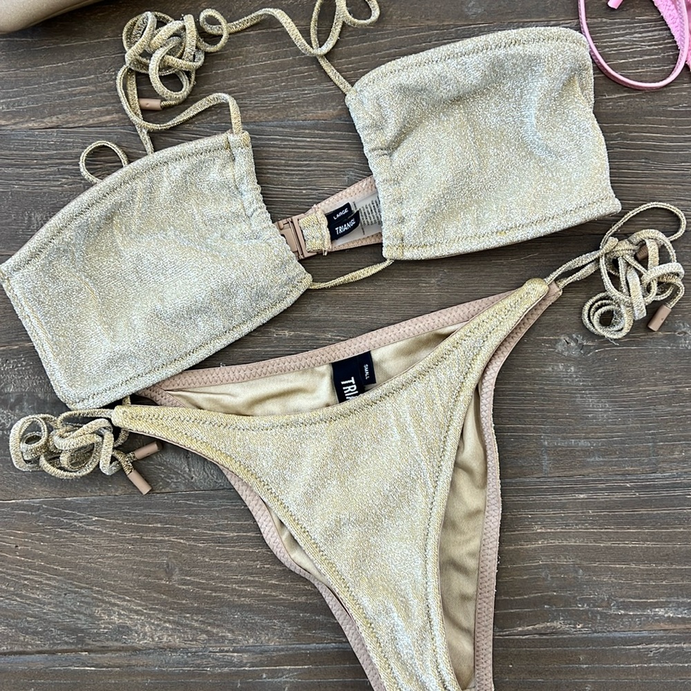 2 Triangl bikinis with pouch